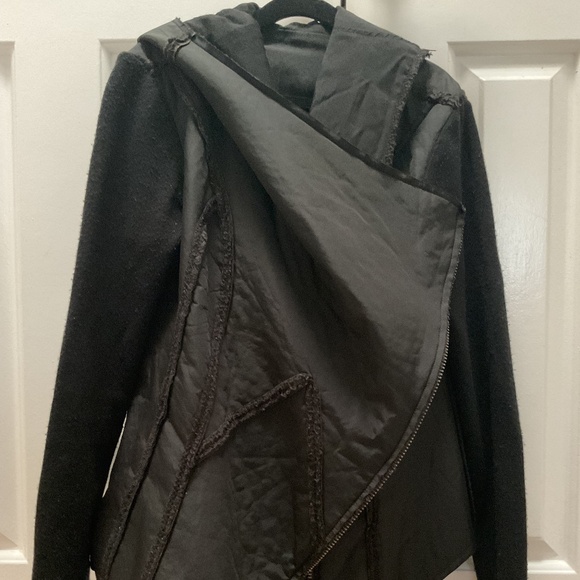 Wool Asymmetrical Black Jacket with Hood - Picture 3 of 6